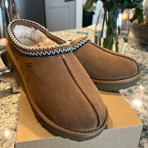 Brand new UGG Tasman slippers Women’s Size 8